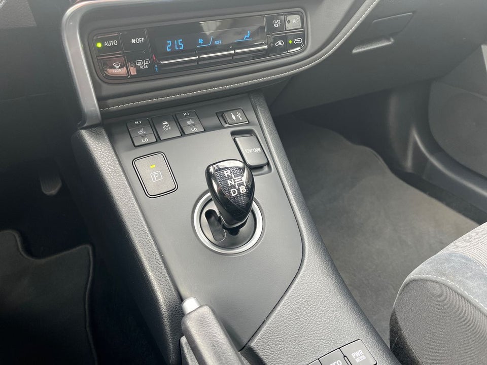 Toyota Auris 1,8 Hybrid H2 Style Touring Sports CVT 5d