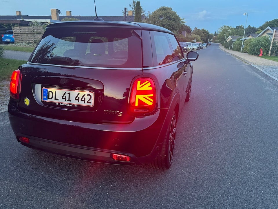 MINI Cooper SE Maximise 3d