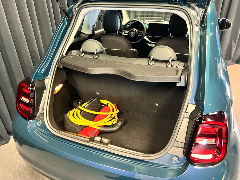 Fiat 500e 42 Icon 3d