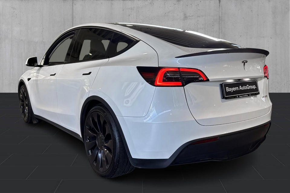 Tesla Model Y Performance AWD 5d