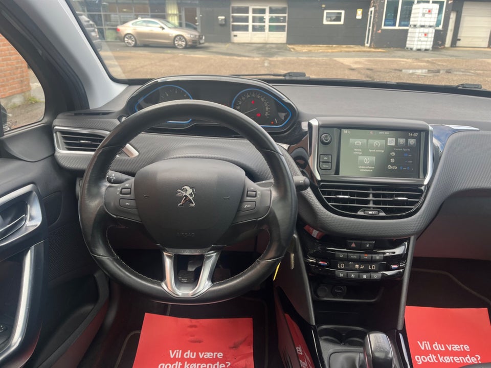 Peugeot 2008 1,6 BlueHDi 100 Allure Sky 5d