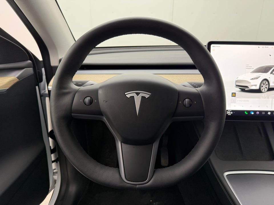 Tesla Model Y RWD 5d