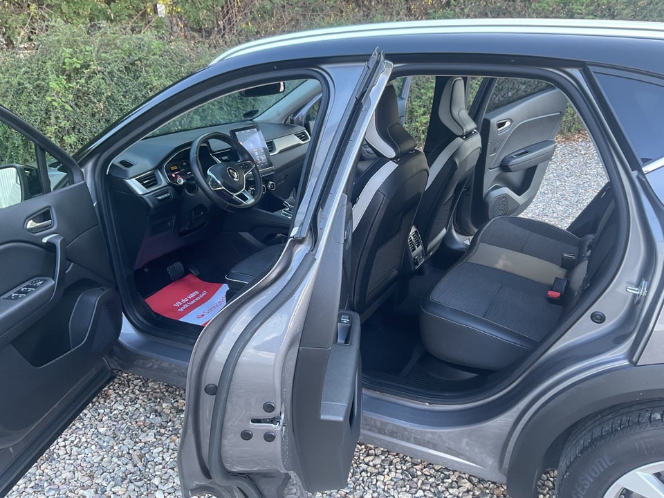 Renault Captur 1,6 E-Tech Intens 5d