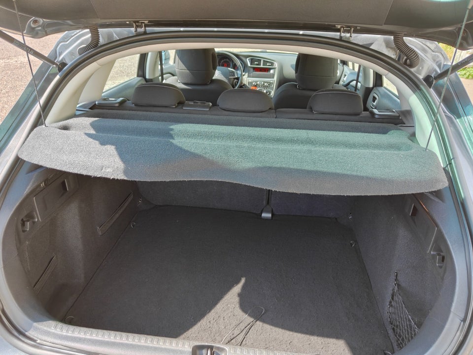 Citroën C4 1,2 PureTech 130 Attraction 5d