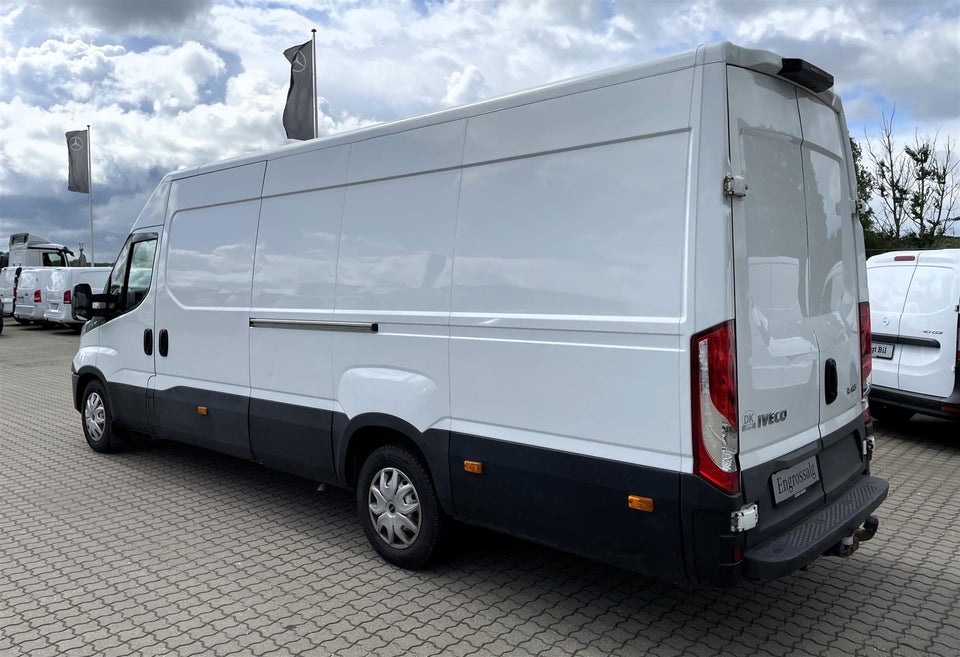 Iveco Daily 2,3 35S16 16m³ Van