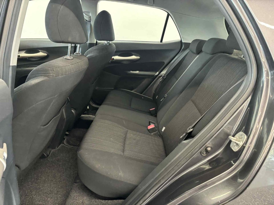 Toyota Auris 2,0 D-4D Luna 5d