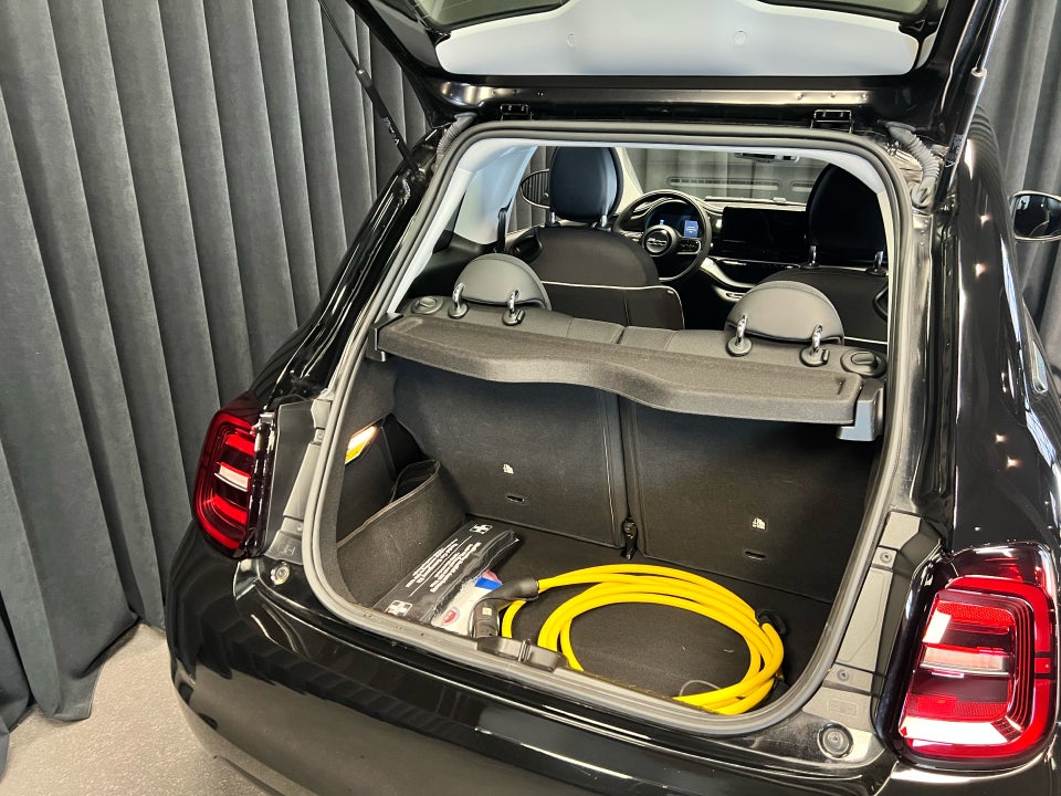 Fiat 500e 42 Icon 3d