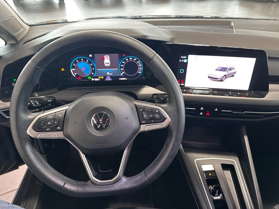 VW Golf VIII 1,5 eTSi 150 Style Variant DSG Van 5d