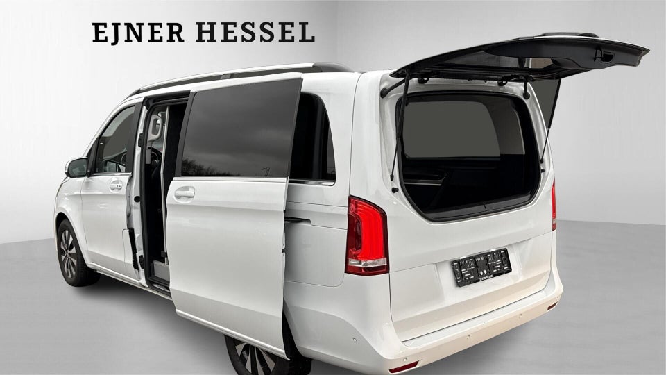 Mercedes EQV300 Avantgarde L Van
