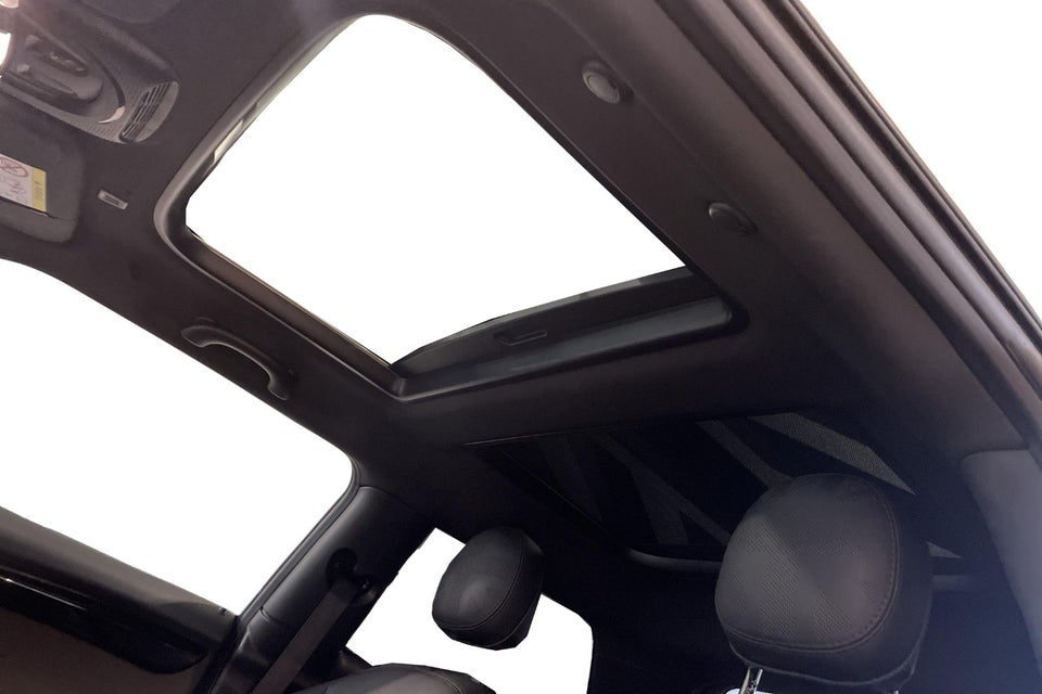 MINI Cooper SE Maximise 3d