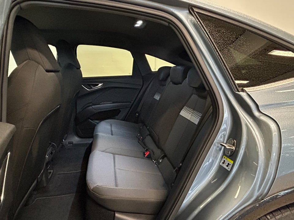 Audi Q4 e-tron 40 S-line Sportback 5d