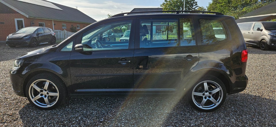 VW Touran 1,6 TDi 105 Comfortline DSG BM Van 5d