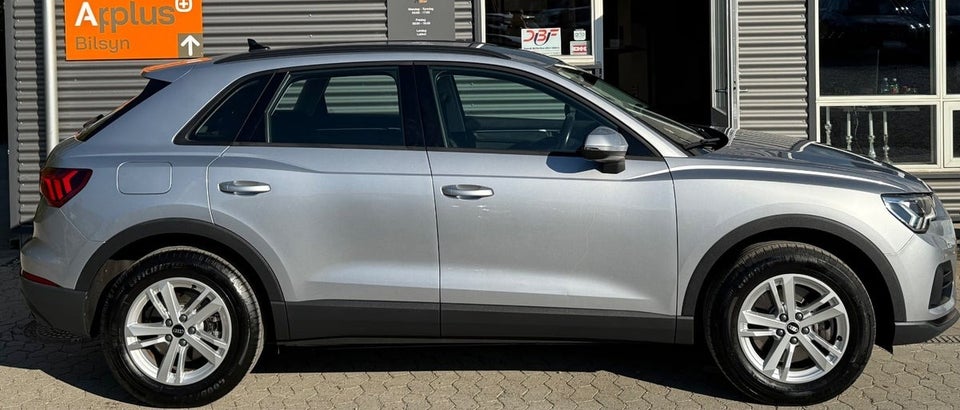 Audi Q3 45 TFSi e Attitude plus S-tr. 5d