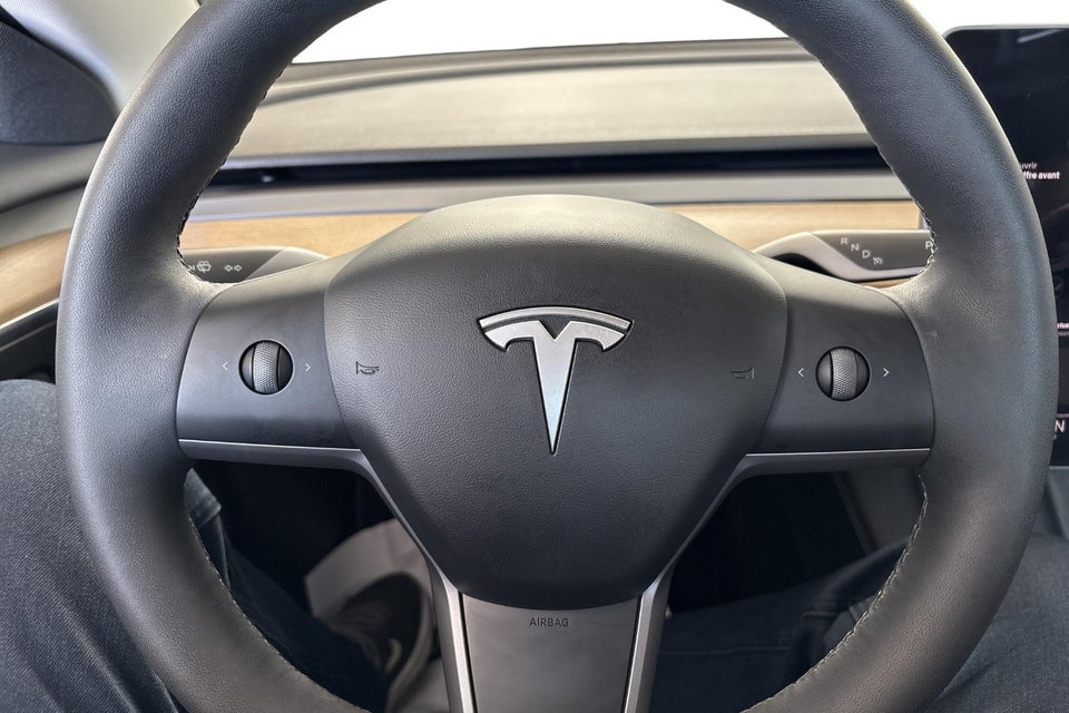 Tesla Model 3 RWD 4d