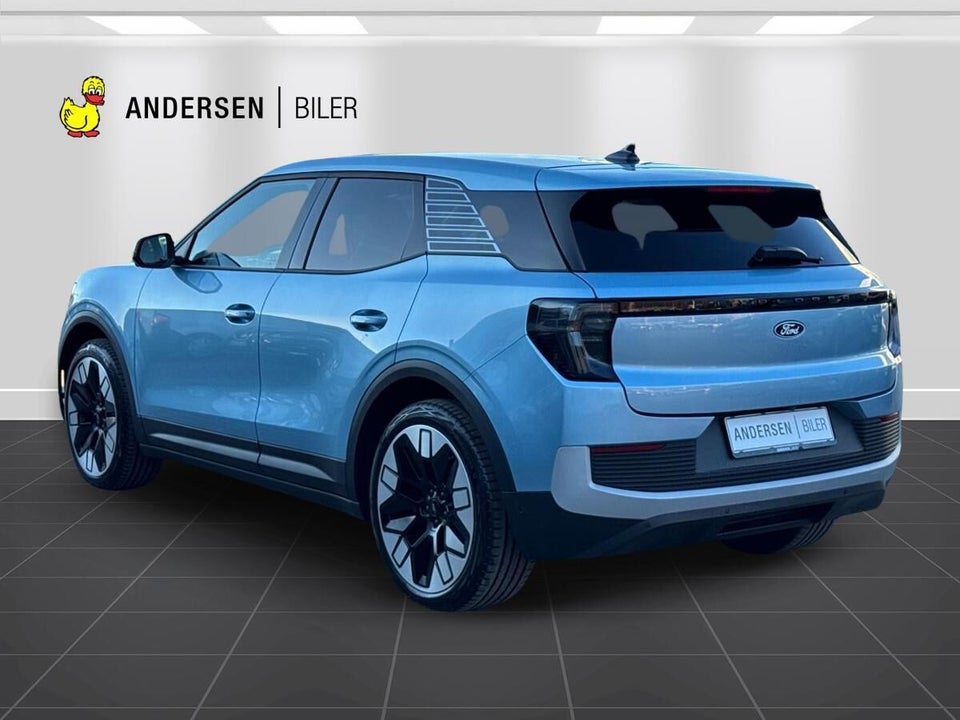 Ford Explorer 79 Premium Extended Range 5d