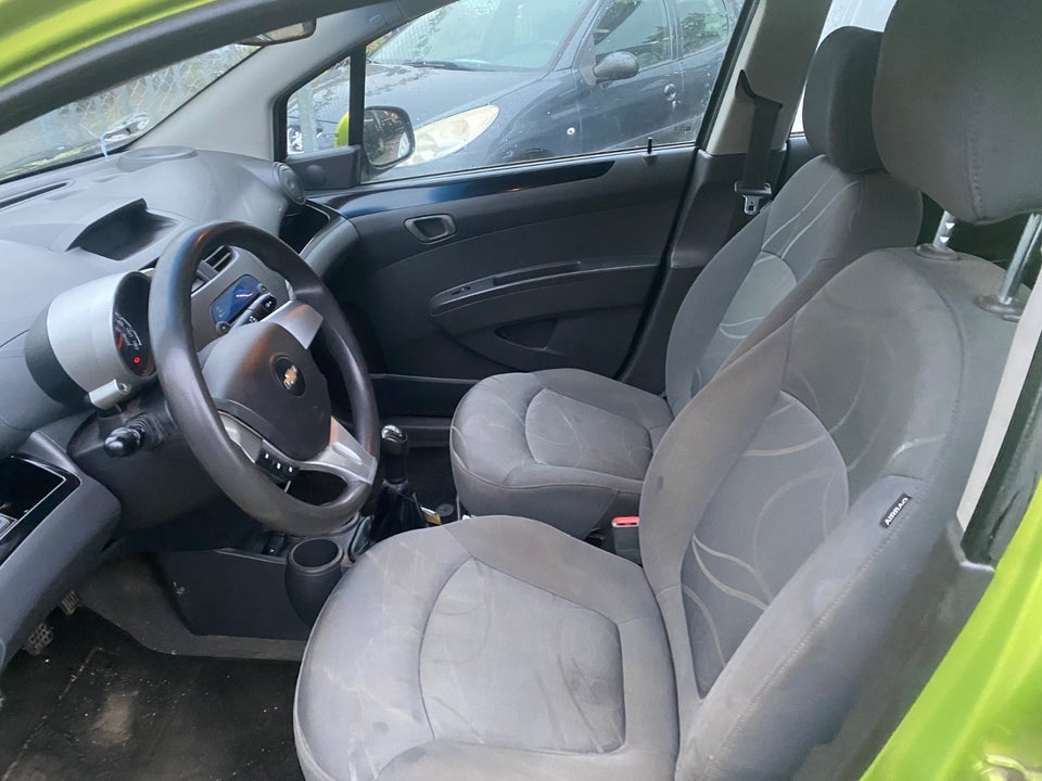Chevrolet Spark 1,0 LS 5d