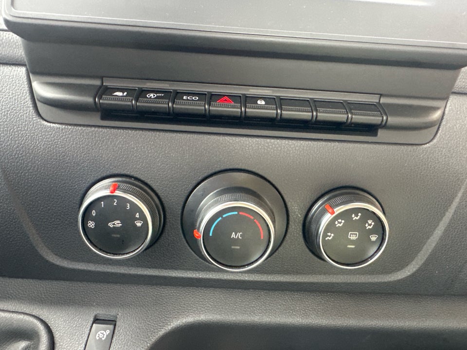 Renault Master IV T35 2,3 dCi 165 L4 Chassis Tekno RWD