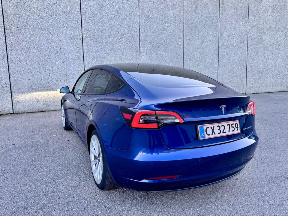 Tesla Model 3 Long Range AWD 4d