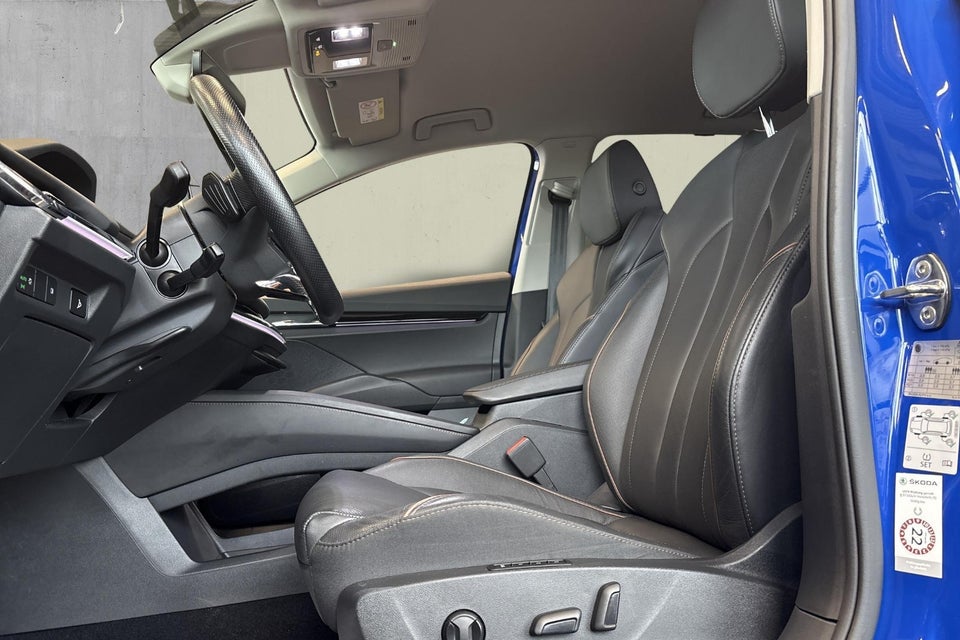 Skoda Enyaq 60 iV Suite 5d