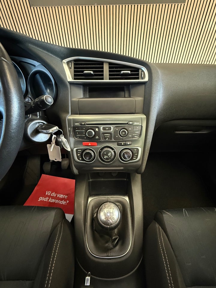 Citroën C4 1,2 PureTech 130 Attraction 5d