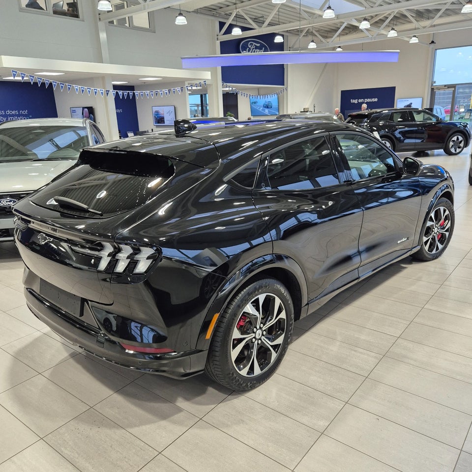 Ford Mustang Mach-E 98 Premium Extended Range 5d