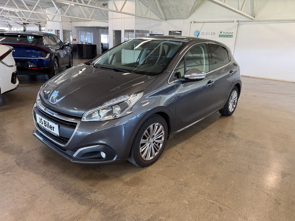 Peugeot 208 1,6 BlueHDi 100 Desire Sky 5d