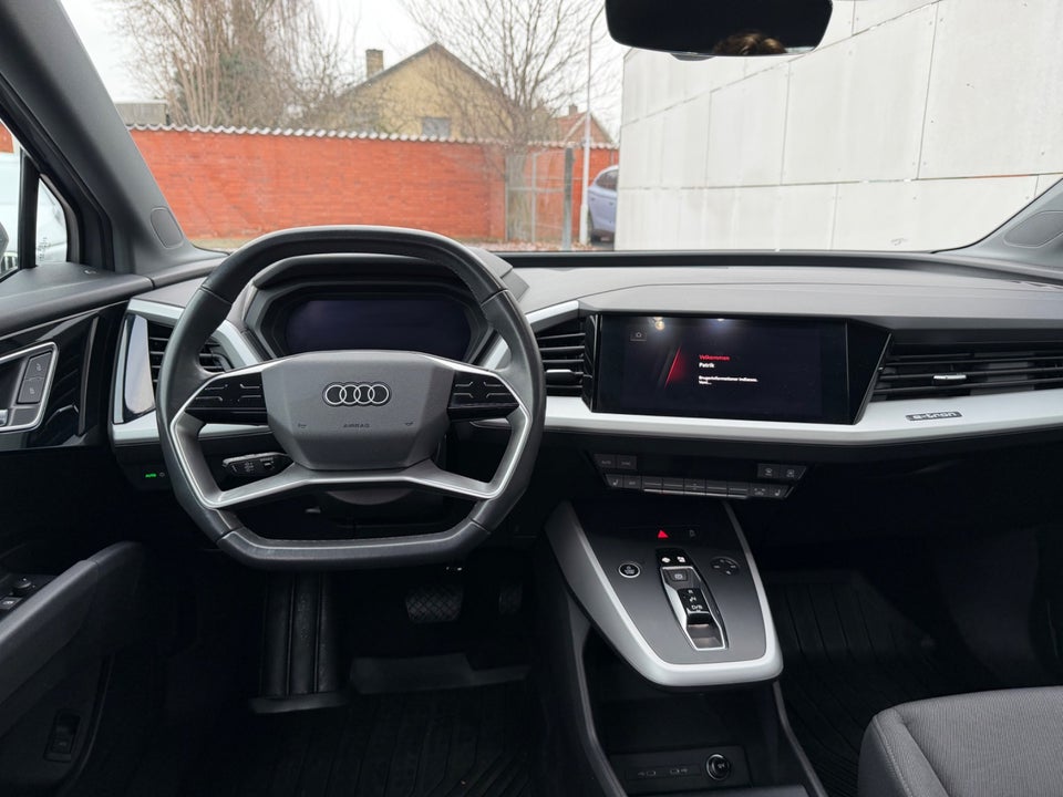 Audi Q4 e-tron 45 quattro 5d