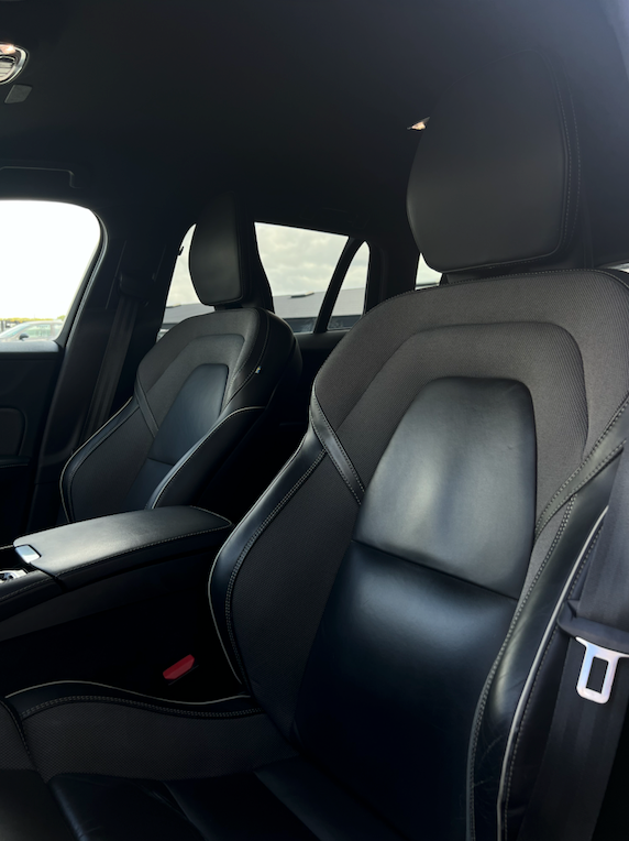 Volvo V60 2,0 T6 ReCharge R-Design aut. AWD 5d