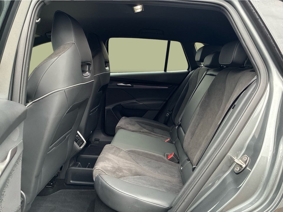 Skoda Elroq 85 iV Sportline Premium 5d