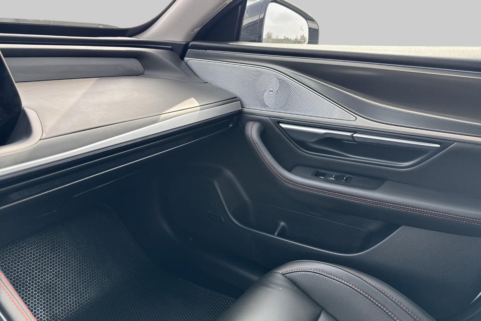 Xpeng P7 Performance 4d