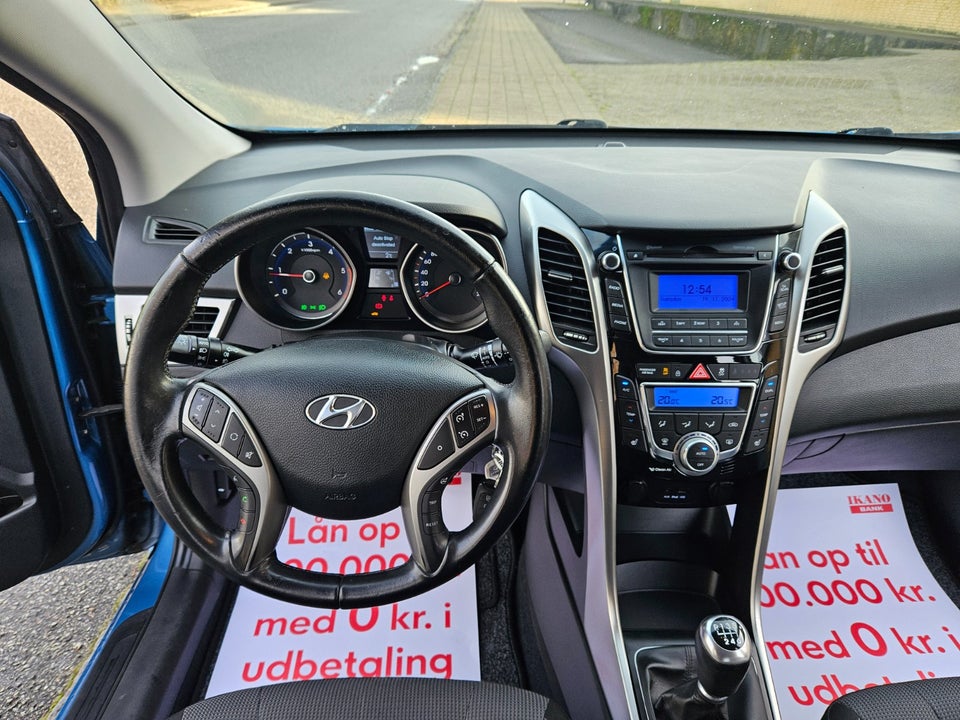 Hyundai i30 1,6 CRDi 110 Style Eco 5d