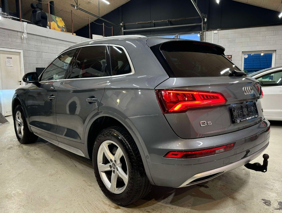 Audi Q5 2,0 TFSi 252 Sport quattro S-tr. 5d