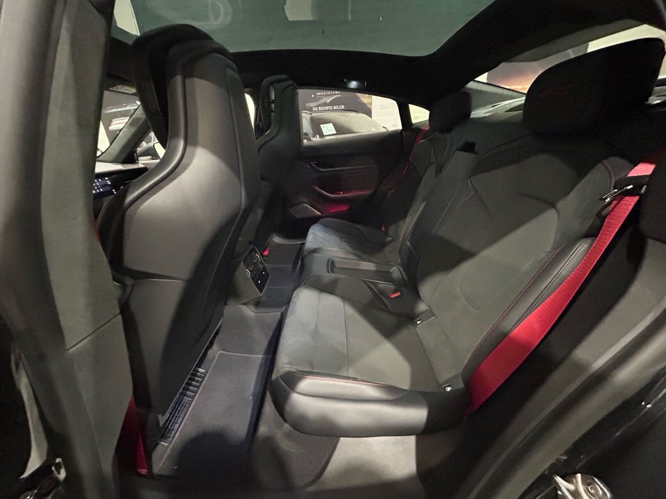 Porsche Taycan GTS Performance+  4d