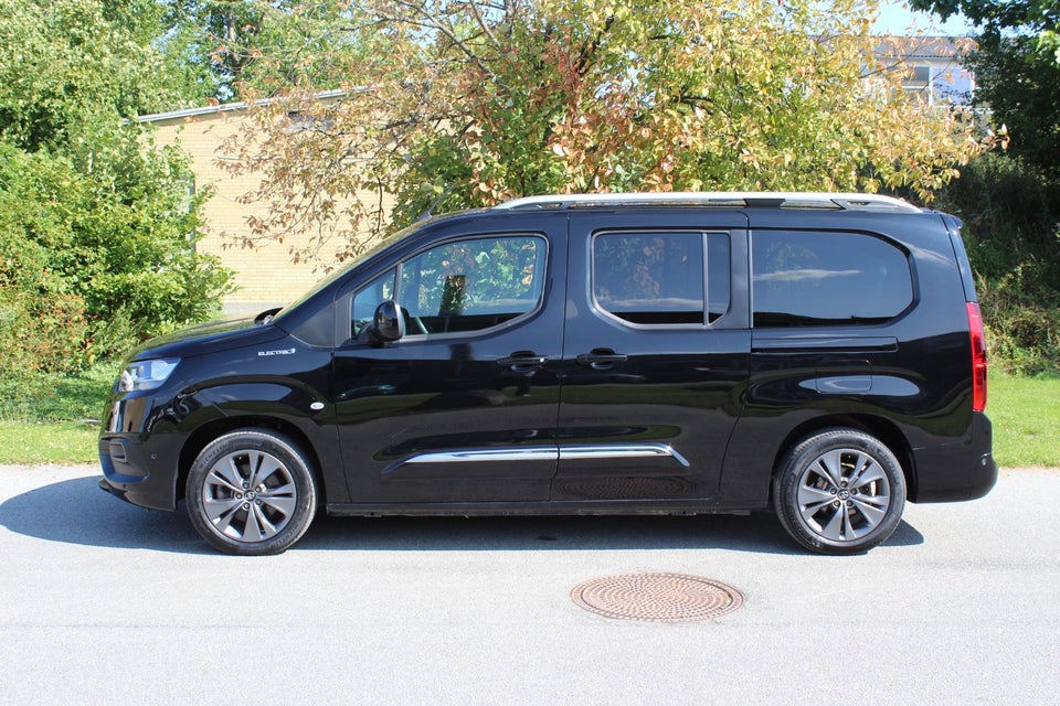 Toyota ProAce City Verso 50 Long Family 5d