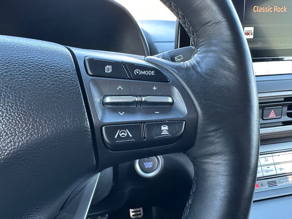 Hyundai Kona 64 EV Essential Van 5d