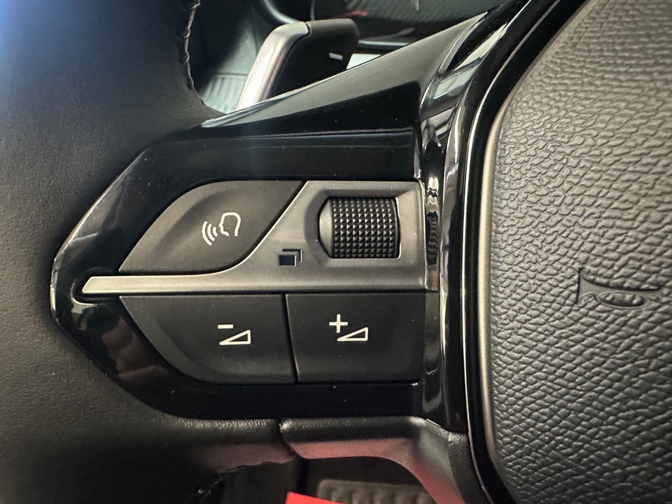 Peugeot 2008 1,2 PureTech 130 Active Pack EAT8 5d