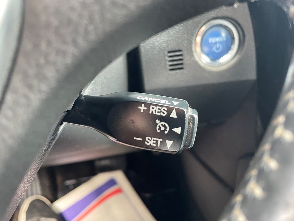 Toyota Auris 1,8 Hybrid H2 Style Touring Sports CVT 5d