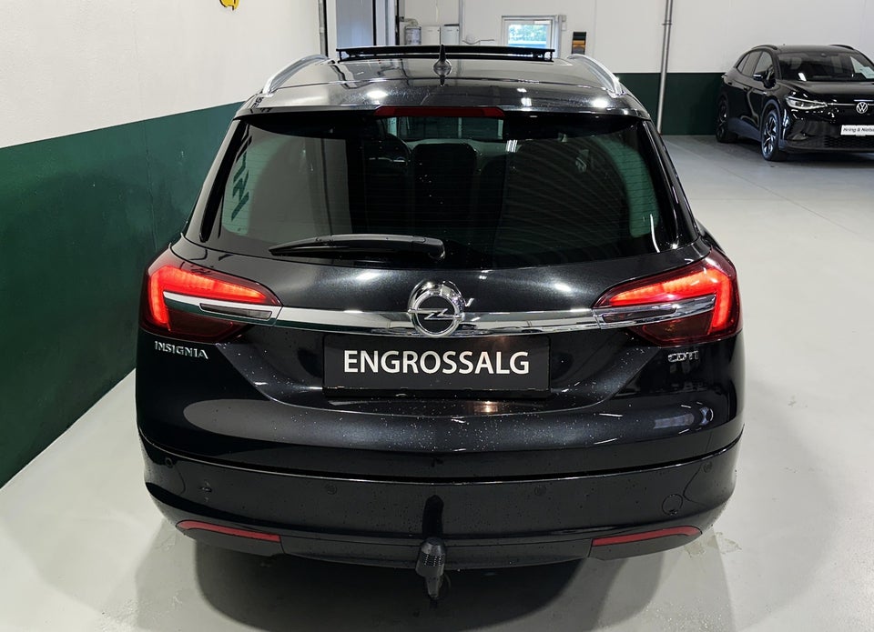 Opel Insignia 1,6 CDTi 136 Cosmo Sports Tourer 5d