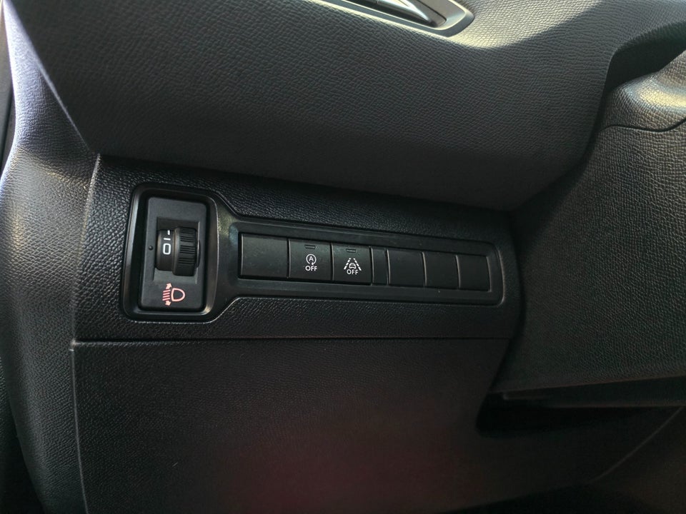 Peugeot 308 1,5 BlueHDi 130 Prestige SW 5d