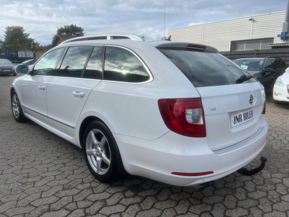 Skoda Superb 1,8 TSi 160 Ambition Combi DSG 5d