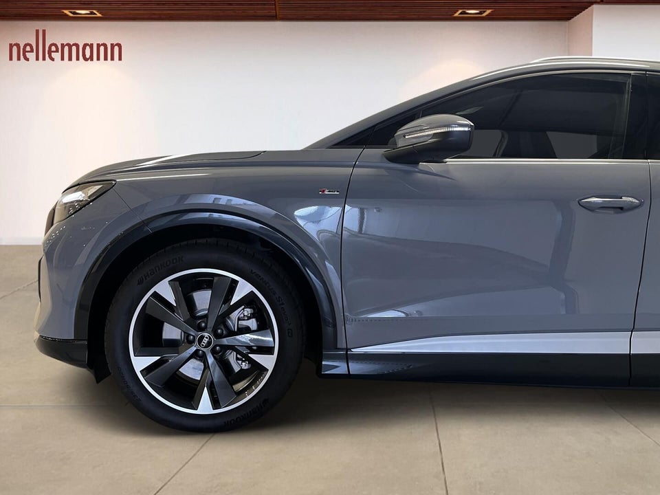 Audi Q4 e-tron 45 S-line 5d