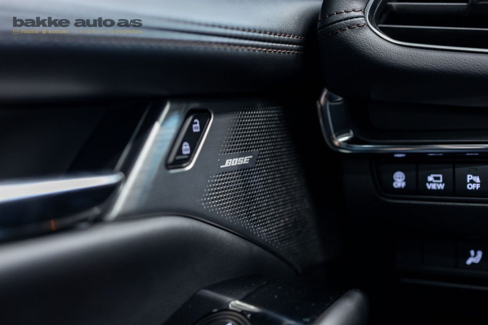 Mazda 3 2,0 e-SkyActiv-G 150 Cosmo Tech aut. 5d