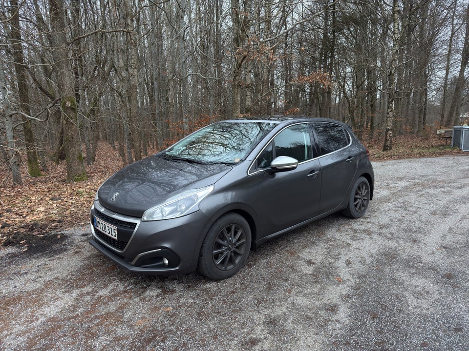 Peugeot 208 1,5 BlueHDi 100 Allure Sky 5d