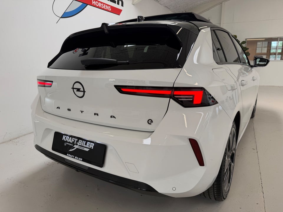 Opel Astra-e 54 Ultimate 5d
