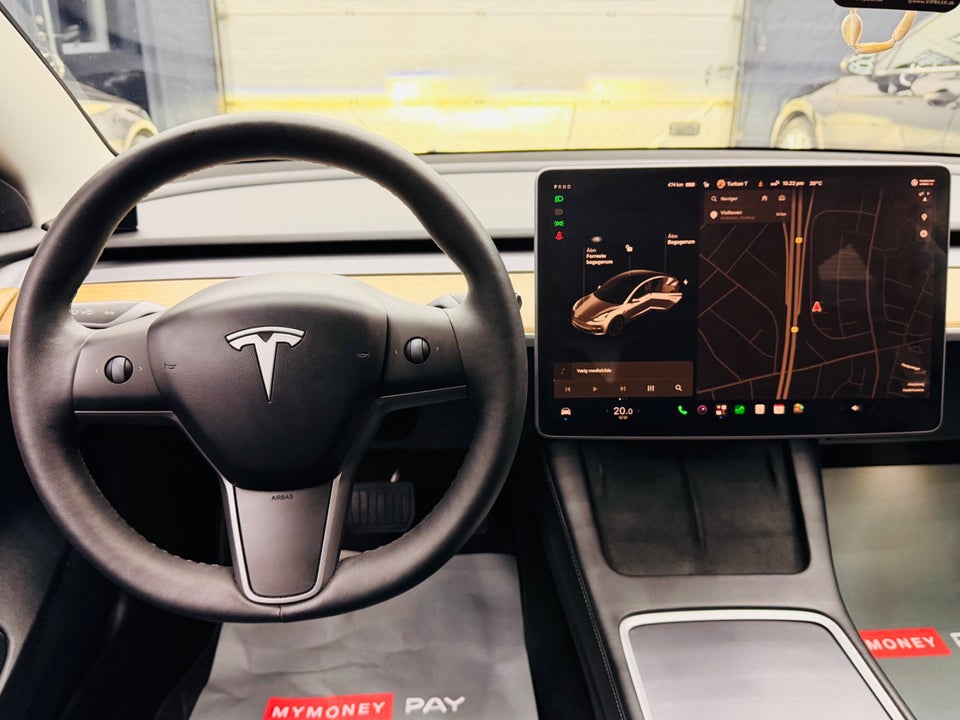 Tesla Model 3 Long Range AWD 4d
