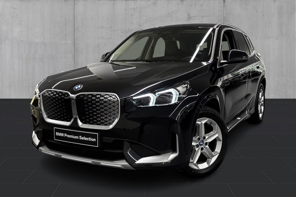BMW iX1 eDrive20 X-Line 5d