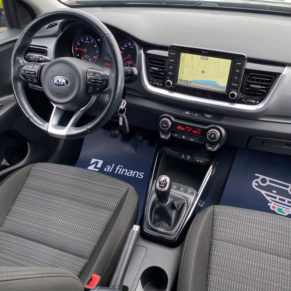 Kia Stonic 1,0 T-GDi Attraction+ 5d