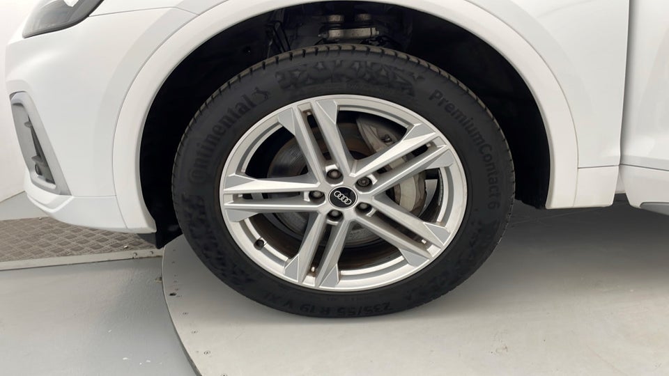 Audi Q5 50 TFSi e S-line quattro S-tr. 5d