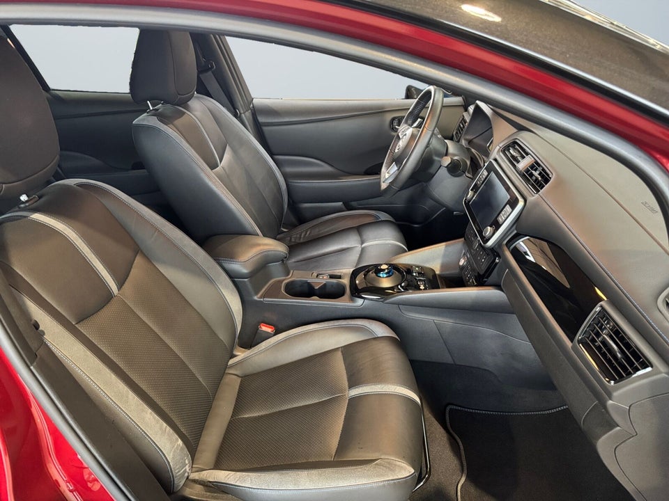 Nissan Leaf 59 e+ Tekna 5d