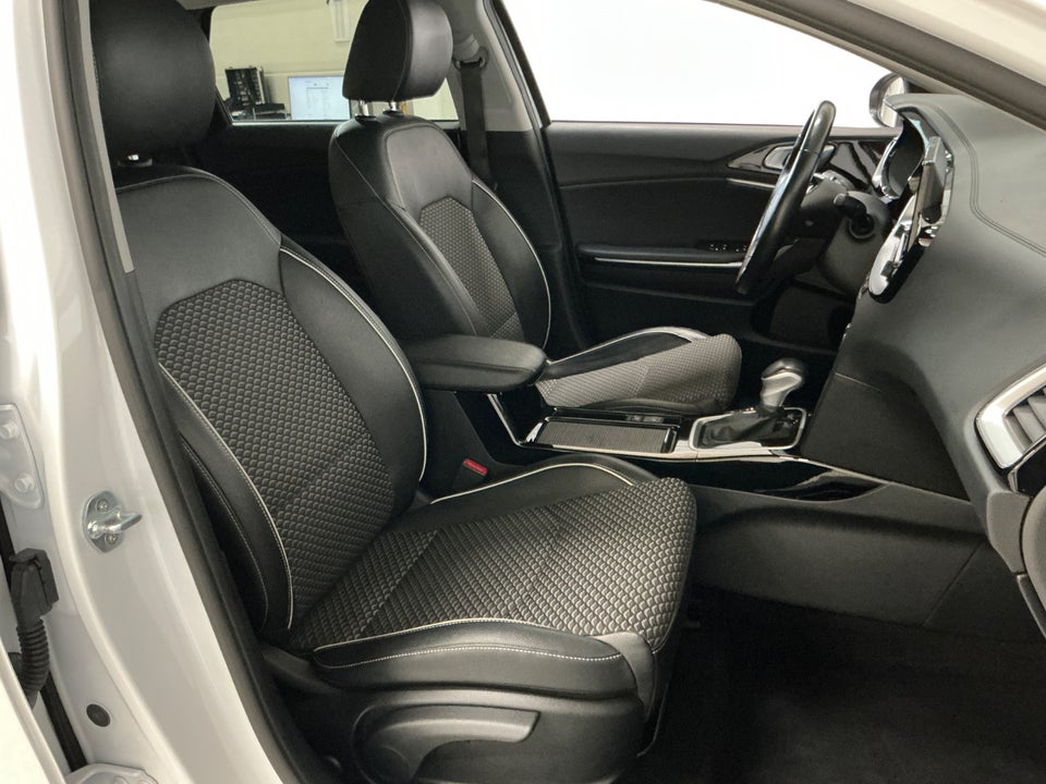 Kia Ceed 1,6 PHEV Upgrade SW DCT 5d